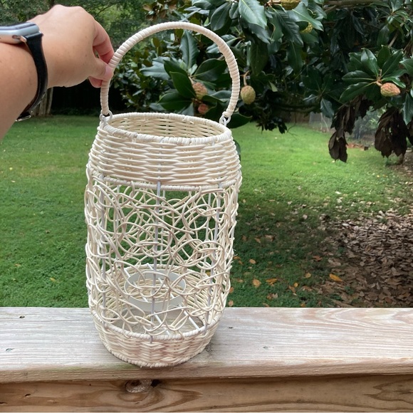 Candle Lantern Centerpiece White Cream Swirl Pattern Large-12" Tall x 8"… - Picture 2 of 13